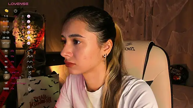 DarlaLike online show from October 16, 2025, 3:40 am