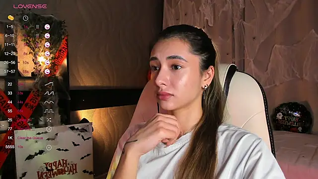 DarlaLike online show from November 1, 2025, 4:03 am