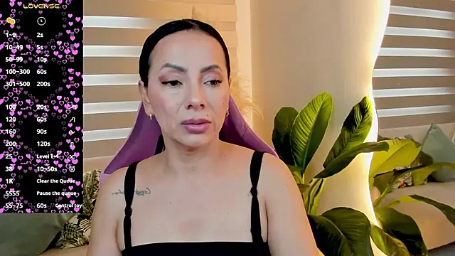 Snapshot of veronika_naughty chatting on February 18, 2026, 2:13 pm veronika naughty online show from February 18, 2026, 2:13 pm