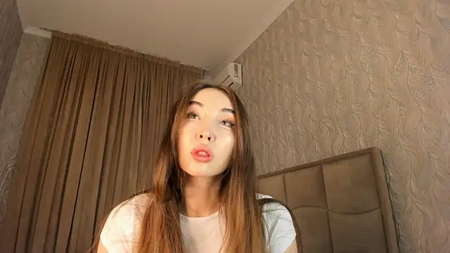 heyheyneko online show from February 19, 2026, 1:45 am