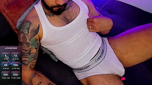 mikemulerr online show from October 17, 2025, 8:44 pm