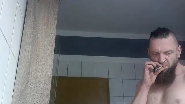 Snapshot of donhulio482 chatting on November 6, 2025, 2:40 pm donhulio482 online show from November 6, 2025, 2:40 pm