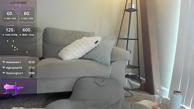 peachymexo online show from December 18, 2024, 5:52 pm