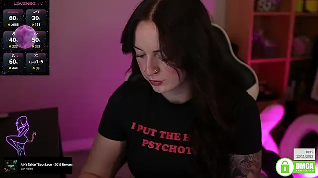 Billiexxox online show from November 12, 2025, 6:19 pm