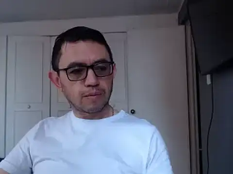 Diptongo online show from January 3, 2025, 2:19 pm