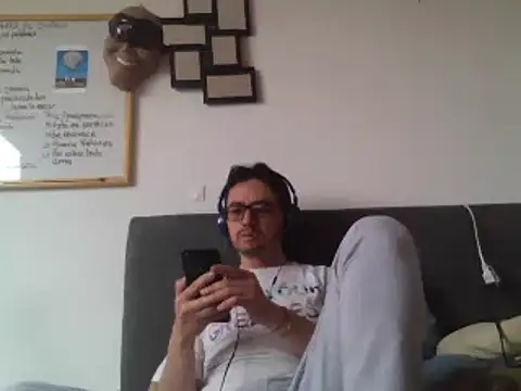 Diptongo online show from February 26, 2025, 3:30 pm