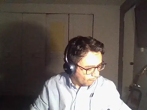 Diptongo online show from November 27, 2025, 11:18 pm