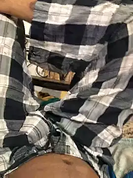 Zeuhorny online show from September 10, 2025, 7:36 pm