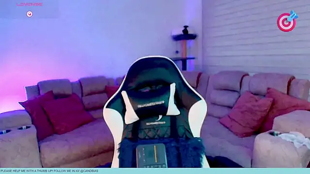 Snapshot of Niico_Cruz chatting on January 9, 2026, 10:22 pm Niico Cruz online show from January 9, 2026, 10:22 pm