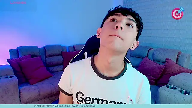 Snapshot of Niico_Cruz chatting on January 13, 2026, 10:15 pm Niico Cruz online show from January 13, 2026, 10:15 pm