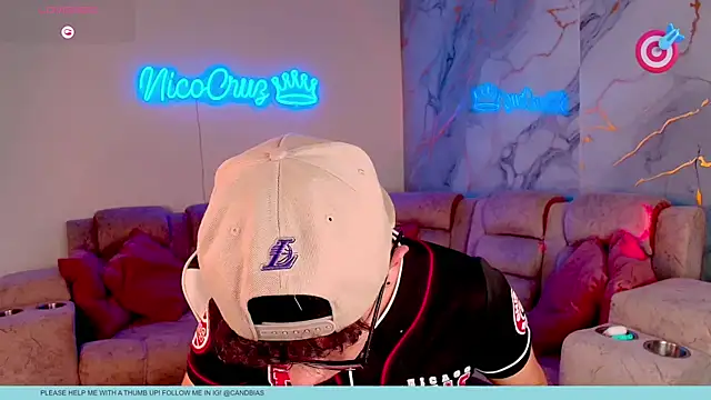 Snapshot of Niico_Cruz chatting on February 21, 2026, 10:11 pm Niico Cruz online show from February 21, 2026, 10:11 pm