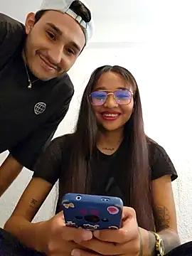 Snapshot of GLIANGELI chatting on February 13, 2025, 12:02 am GLIANGELI online show from February 13, 2025, 12:02 am