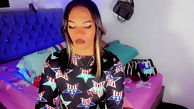 Zakura hot1 online show from November 4, 2025, 8:57 am