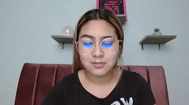 Snapshot of Miabonnett_ chatting on December 29, 2024, 9:30 pm Miabonnett online show from December 29, 2024, 9:30 pm