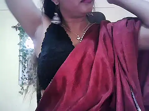 Snapshot of Model-Tanya chatting on February 4, 2026, 9:48 am Model-Tanya online show from February 4, 2026, 9:48 am