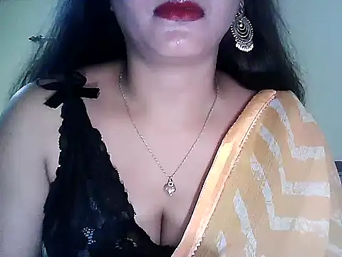 Snapshot of Model-Tanya chatting on February 23, 2026, 12:57 pm Model-Tanya online show from February 23, 2026, 12:57 pm