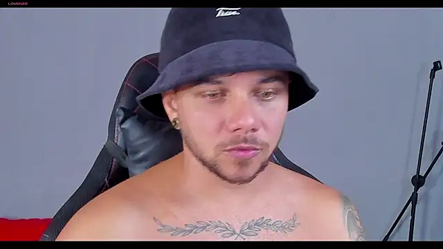 Snapshot of kenintoro chatting on February 2, 2026, 6:17 pm kenintoro online show from February 2, 2026, 6:17 pm