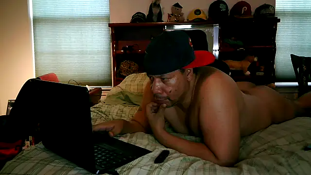 Snapshot of pimpdaddy4ever chatting on January 12, 2025, 6:38 pm pimpdaddy4ever online show from January 12, 2025, 6:38 pm