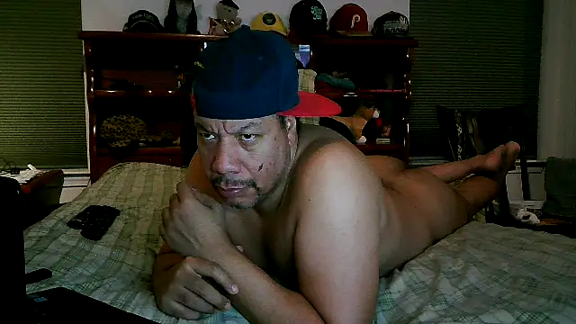 Snapshot of pimpdaddy4ever chatting on January 16, 2025, 2:19 am pimpdaddy4ever online show from January 16, 2025, 2:19 am