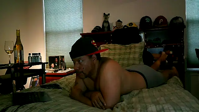 Snapshot of pimpdaddy4ever chatting on January 21, 2025, 8:43 pm pimpdaddy4ever online show from January 21, 2025, 8:43 pm