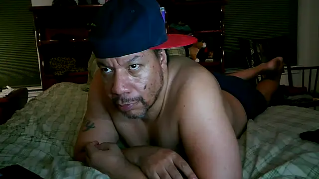 Snapshot of pimpdaddy4ever chatting on January 24, 2025, 3:22 am pimpdaddy4ever online show from January 24, 2025, 3:22 am