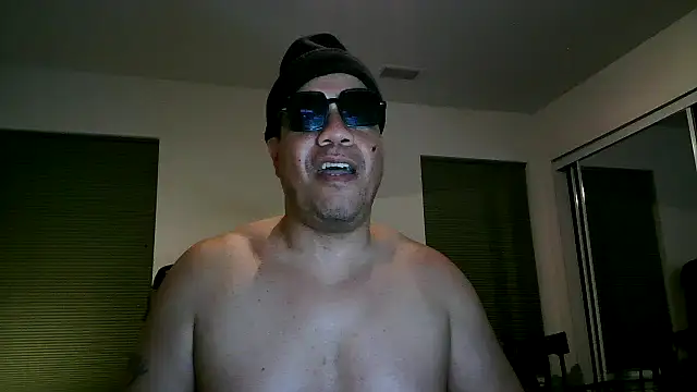 Snapshot of pimpdaddy4ever chatting on February 22, 2025, 11:13 pm pimpdaddy4ever online show from February 22, 2025, 11:13 pm