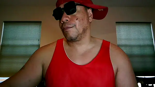 Snapshot of pimpdaddy4ever chatting on February 28, 2025, 10:17 pm pimpdaddy4ever online show from February 28, 2025, 10:17 pm