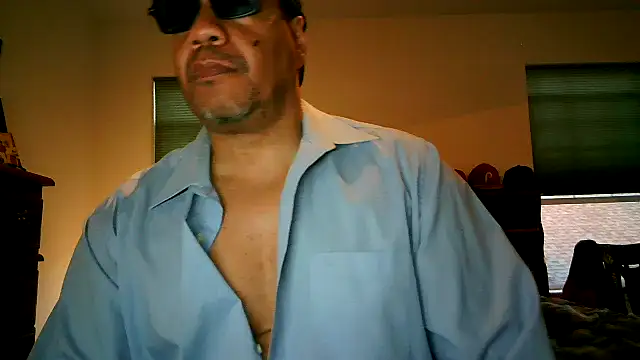Snapshot of pimpdaddy4ever chatting on March 10, 2025, 10:45 pm pimpdaddy4ever online show from March 10, 2025, 10:45 pm
