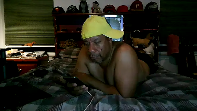 Snapshot of pimpdaddy4ever chatting on November 7, 2025, 1:27 am pimpdaddy4ever online show from November 7, 2025, 1:27 am