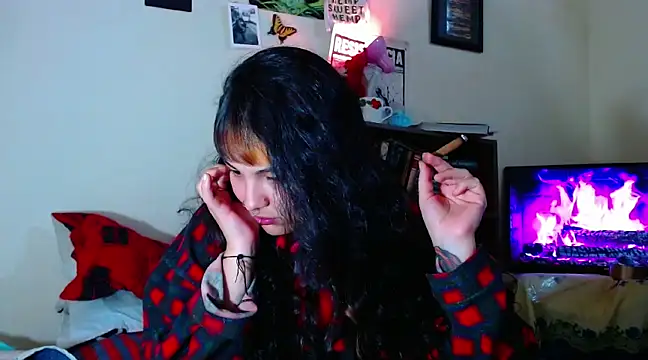 sweetiee mary online show from February 16, 2025, 4:42 am