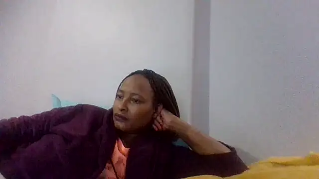 BabeAssXX online show from May 15, 2026, 11:39 am