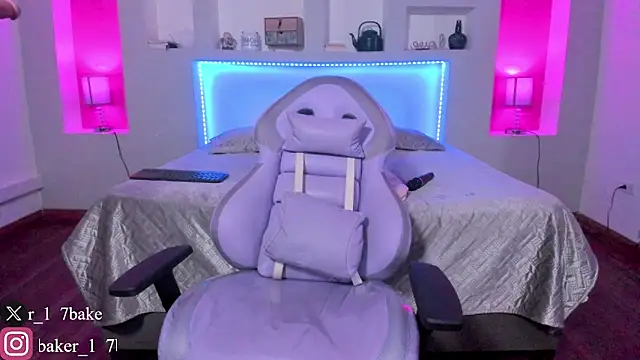 ViolettaBaker  online show from February 14, 2025, 1:34 am