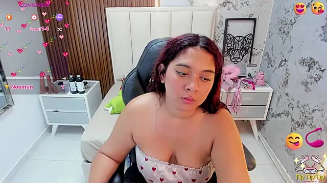 MADISON ROWAN1 online show from January 6, 2026, 3:21 am