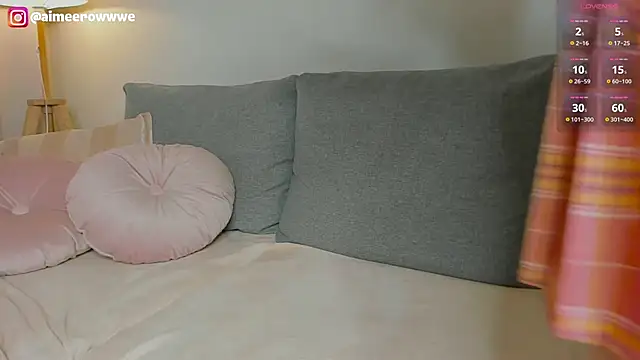 Snapshot of aimeerowe chatting on February 6, 2026, 6:00 pm aimeerowe online show from February 6, 2026, 6:00 pm