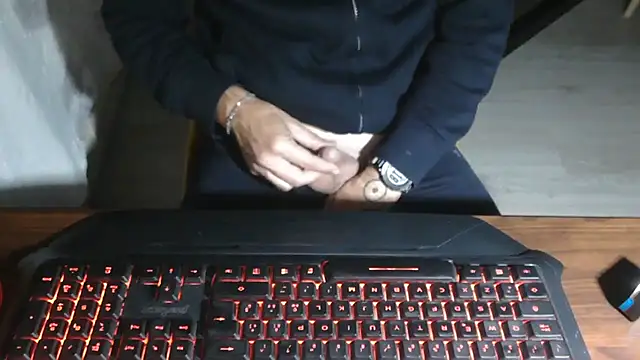 Adri gard online show from November 1, 2025, 9:17 pm