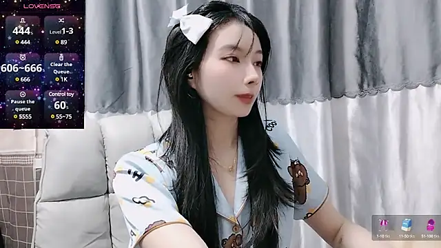 Snapshot of Nery_Asian chatting on February 10, 2025, 9:36 am Nery Asian online show from February 10, 2025, 9:36 am