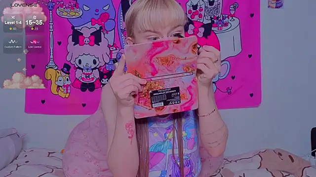 Snapshot of Milia_Parker chatting on February 8, 2026, 8:12 pm Milia Parker online show from February 8, 2026, 8:12 pm