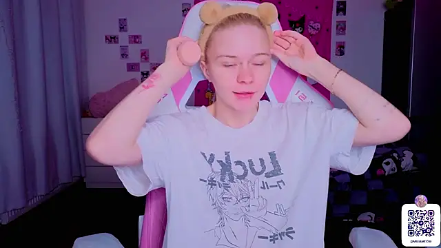 Snapshot of Milia_Parker chatting on February 13, 2026, 8:49 pm Milia Parker online show from February 13, 2026, 8:49 pm