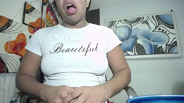 Snapshot of tsbigcock10incock chatting on September 24, 2025, 11:13 am tsbigcock10incock online show from September 24, 2025, 11:13 am