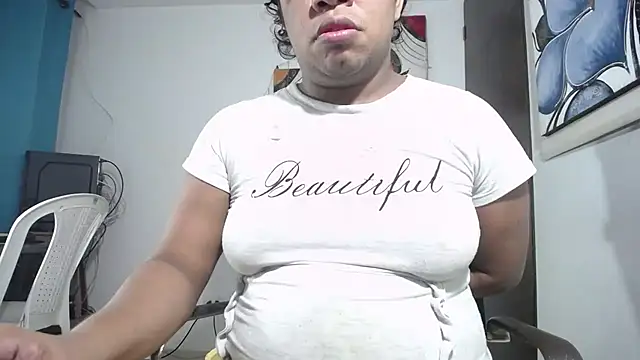 Snapshot of tsbigcock10incock chatting on February 12, 2026, 5:24 am tsbigcock10incock online show from February 12, 2026, 5:24 am