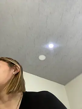 Snapshot of dirty_mistress_69 chatting on February 6, 2026, 1:58 pm dirty mistress 69 online show from February 6, 2026, 1:58 pm