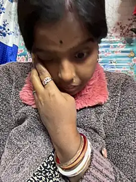 Snapshot of Beauty-queen chatting on January 3, 2025, 4:37 pm Beauty-queen online show from January 3, 2025, 4:37 pm