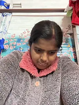 Snapshot of Beauty-queen chatting on January 8, 2025, 1:20 pm Beauty-queen online show from January 8, 2025, 1:20 pm