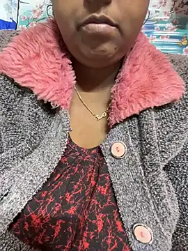 Snapshot of Beauty-queen chatting on January 10, 2025, 1:31 pm Beauty-queen online show from January 10, 2025, 1:31 pm