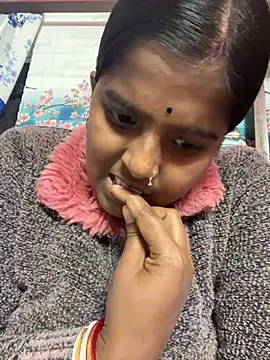 Snapshot of Beauty-queen chatting on January 11, 2025, 10:40 am Beauty-queen online show from January 11, 2025, 10:40 am