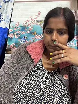 Snapshot of Beauty-queen chatting on January 17, 2025, 4:26 pm Beauty-queen online show from January 17, 2025, 4:26 pm