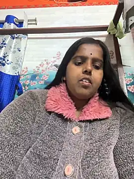 Snapshot of Beauty-queen chatting on January 20, 2025, 9:56 am Beauty-queen online show from January 20, 2025, 9:56 am