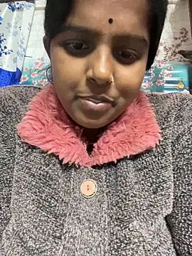 Snapshot of Beauty-queen chatting on January 20, 2025, 1:00 pm Beauty-queen online show from January 20, 2025, 1:00 pm