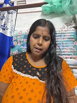 Snapshot of Beauty-queen chatting on March 1, 2025, 10:02 am Beauty-queen online show from March 1, 2025, 10:02 am