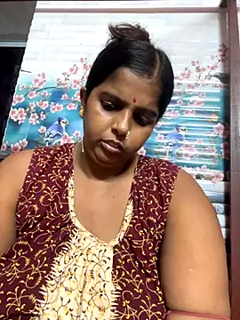 Snapshot of Beauty-queen chatting on September 10, 2025, 1:22 pm Beauty-queen online show from September 10, 2025, 1:22 pm